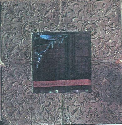 picture of recalled Neiman Marcus Furniture